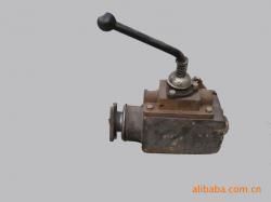 農(nóng)機(jī)配件革新 廠家直供單邊制動四驅(qū)變速箱助力現(xiàn)代農(nóng)業(yè)